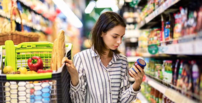 食安专家：三种日常食品过期后一定要扔掉