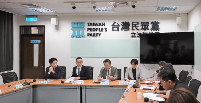 张惇涵率中选会3被提名人拜会各党团