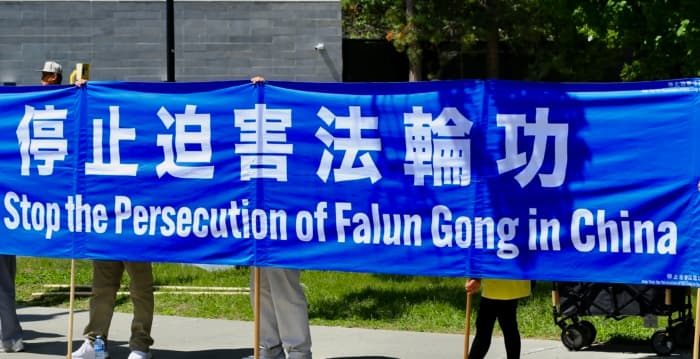 王毅访加 专家：加中互动恐埋严重后患