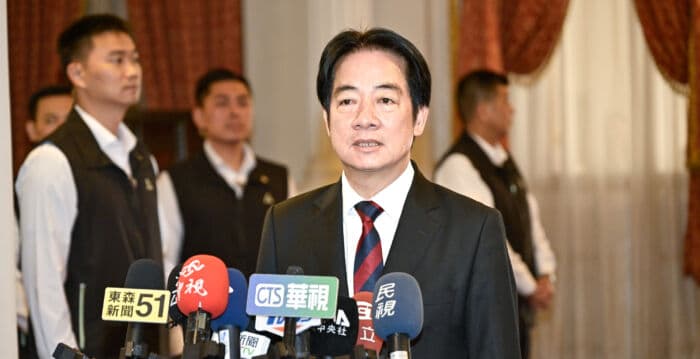 T-34教练机坠毁2飞官殉职 赖清德：悲痛不舍