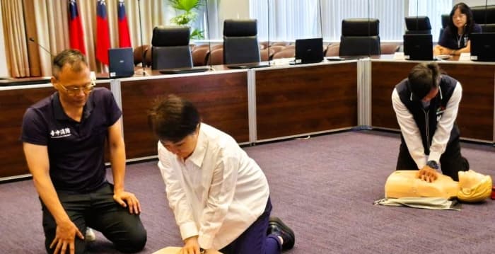 中市OHCA患者救回破4成 一级主管带头挑战急救认证