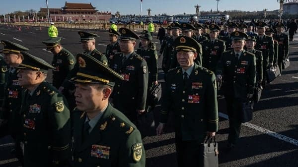 军方高层会议只剩张升民一上将 习绰号“上将斩”名副其实(图)
