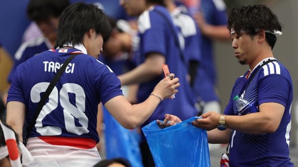 2：2战平荷兰 日本球迷赛后清理看台再成焦点(图)