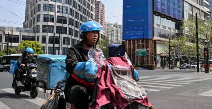 分析:中国零工经济掩盖就业困境 社保也承压