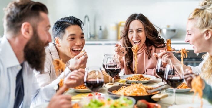 说到健康饮食 为啥名厨提出你想吃啥就吃啥