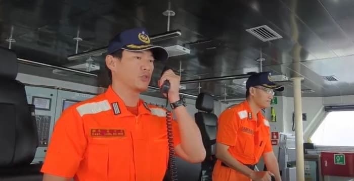 中国公务船在台湾海域关切外籍商货轮 海巡舰广播:不必理会