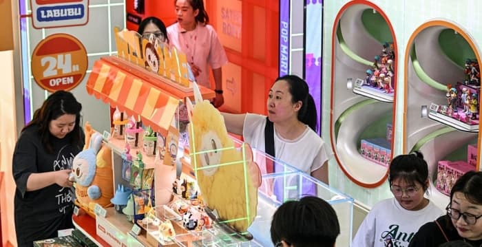 大陆成年人买玩具成风 “悦己消费”释何信号