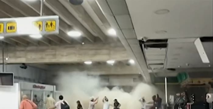 机场天花板崩塌 委国罕见两起强震死伤近2千