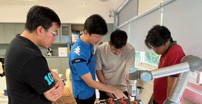 技高导入智慧制造课程 培养跨域能力