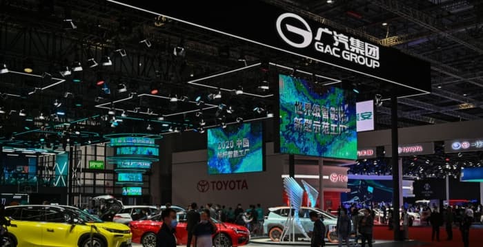 中国车市上半年销量降超两成 广汽江淮皆巨亏