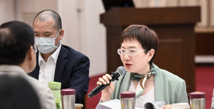 育儿减税方案全数送协商 朝野拼加码