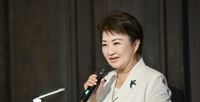 反毒油 卢秀燕要开国是会议