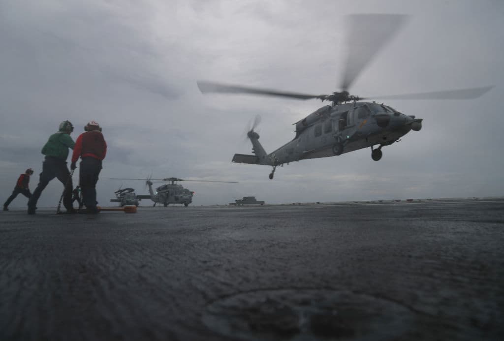 美海鷹直升機迫降阿拉伯海 3獲救1人至今仍失蹤