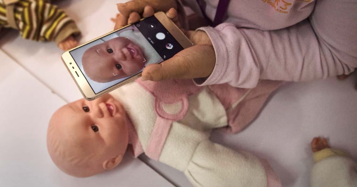 廣東1歲童被生父女友踢爆3內臟慘死 生母提告