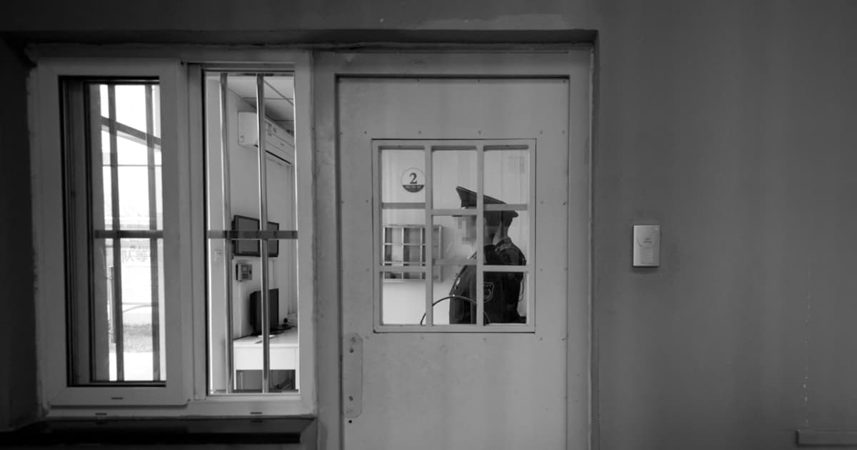 河南老人離奇被控組織賣淫 重審期猝死 遺體被撞