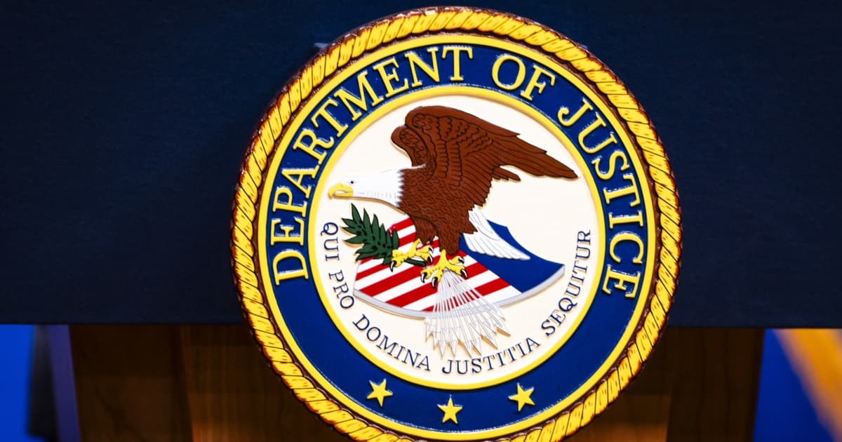 白宫格斗赛上计划恐袭 美司法部起诉八名嫌犯