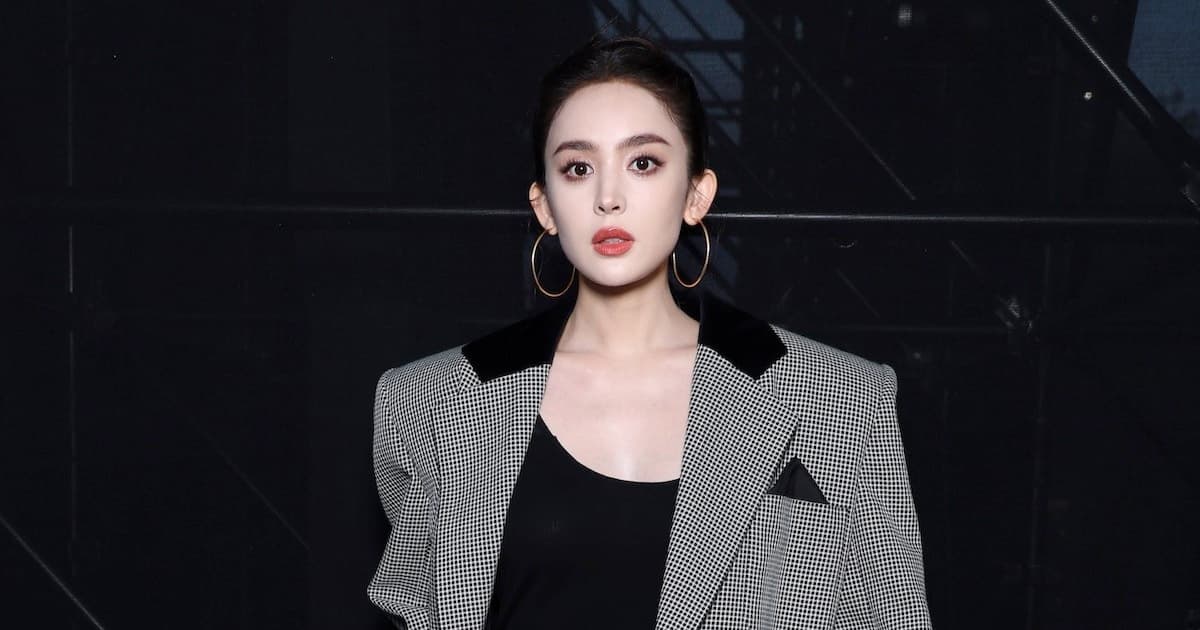 女星古力娜扎右眼贴纱布仍美翻 背后原因惹鼻酸