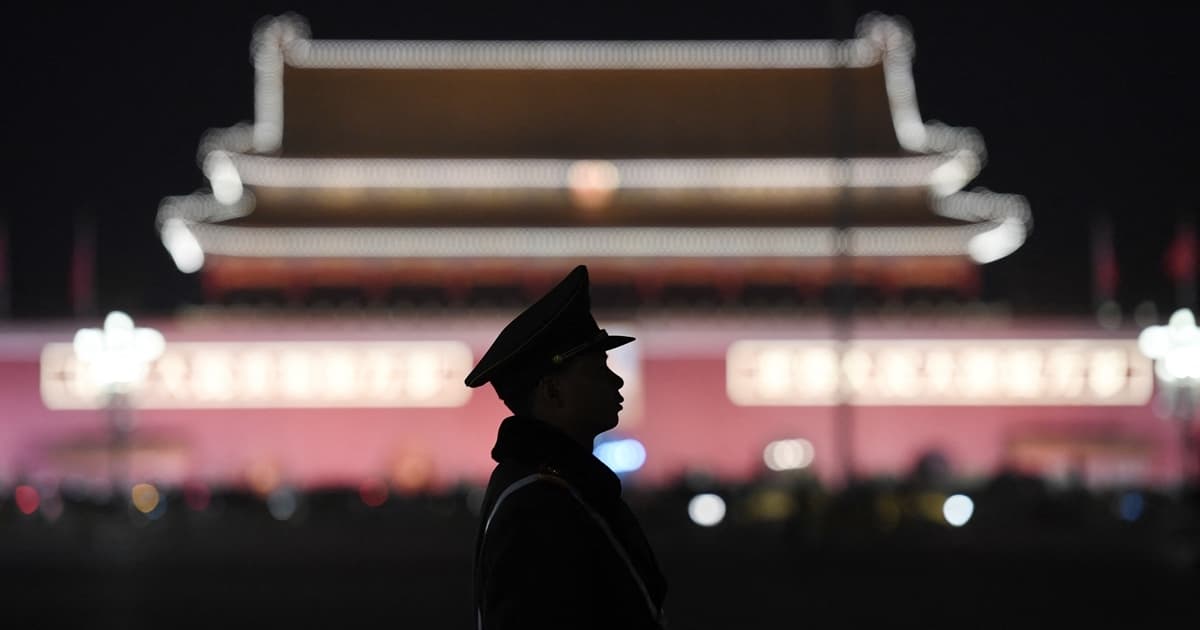 一天8官被查 知情人:习党魁加速清洗异己