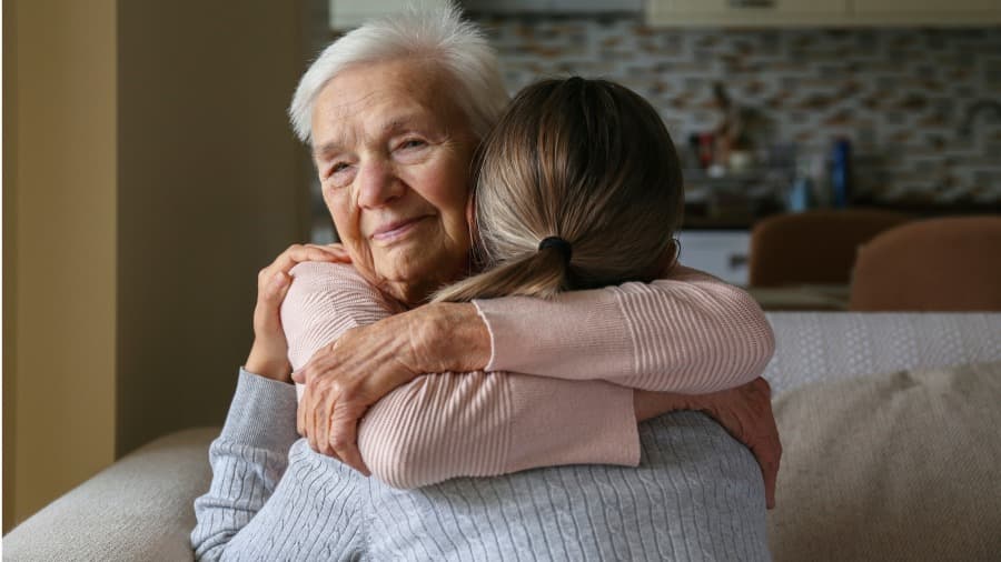Three People Who Determine Your Happiness in Old Age